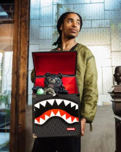 SPRAYGROUND SPRAYGATTI REVV CHATURANGA SHARK 1900 BACKPACK 20 SPRAYGROUND SPRAYGATTI REVV CHATURANGA SHARK 1900 BACKPACK -Spray Ground B4819 3 1