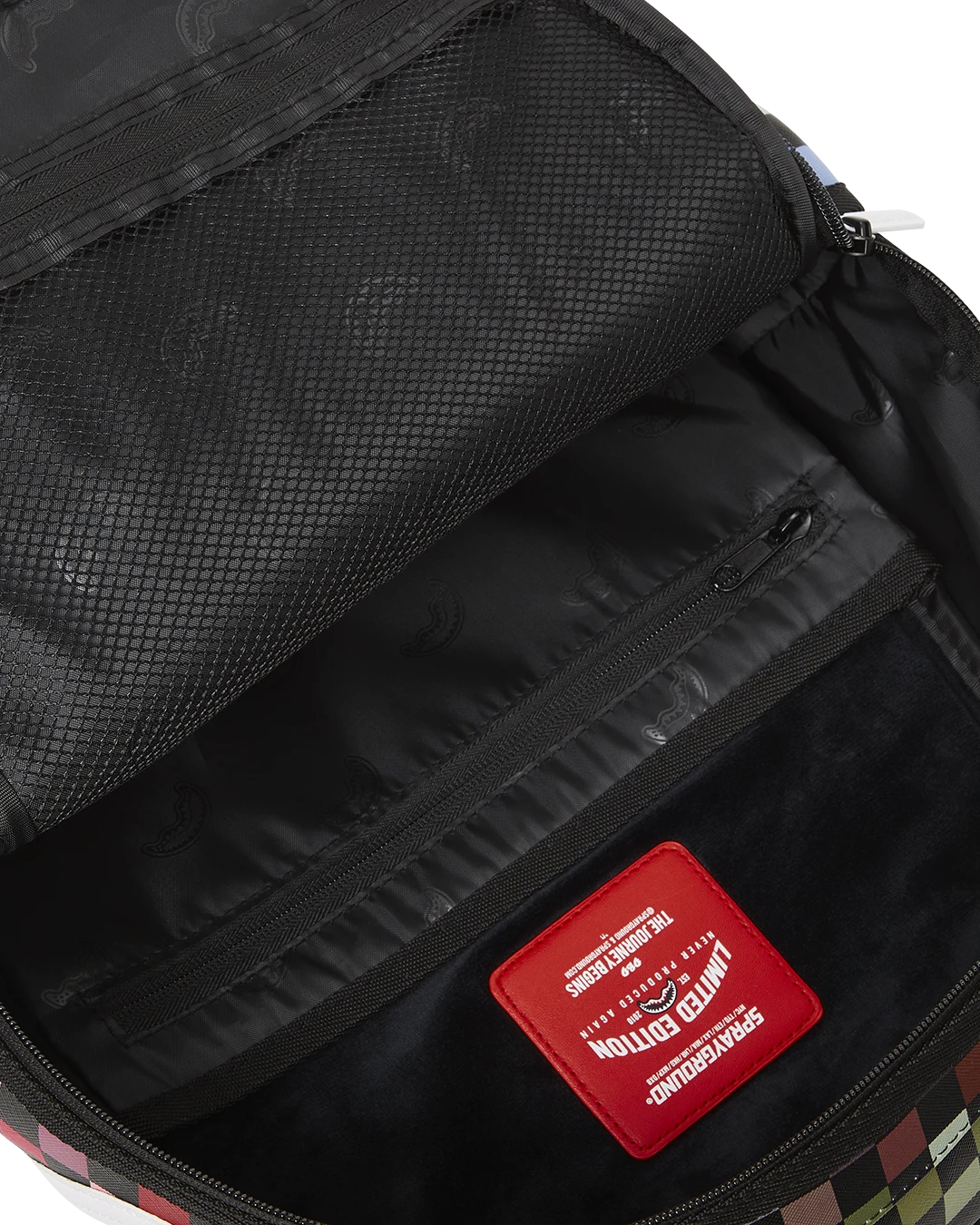 SPRAYGROUND SHARKS IN PARIS THE GRID BACKPACK (DLXV) 12 SPRAYGROUND SHARKS IN PARIS THE GRID BACKPACK (DLXV) - Image 12