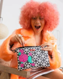 SPRAYGROUND POODLE CHECK RON ENGLISH COLLAB POUCHETTE -Spray Ground B4928 4 1