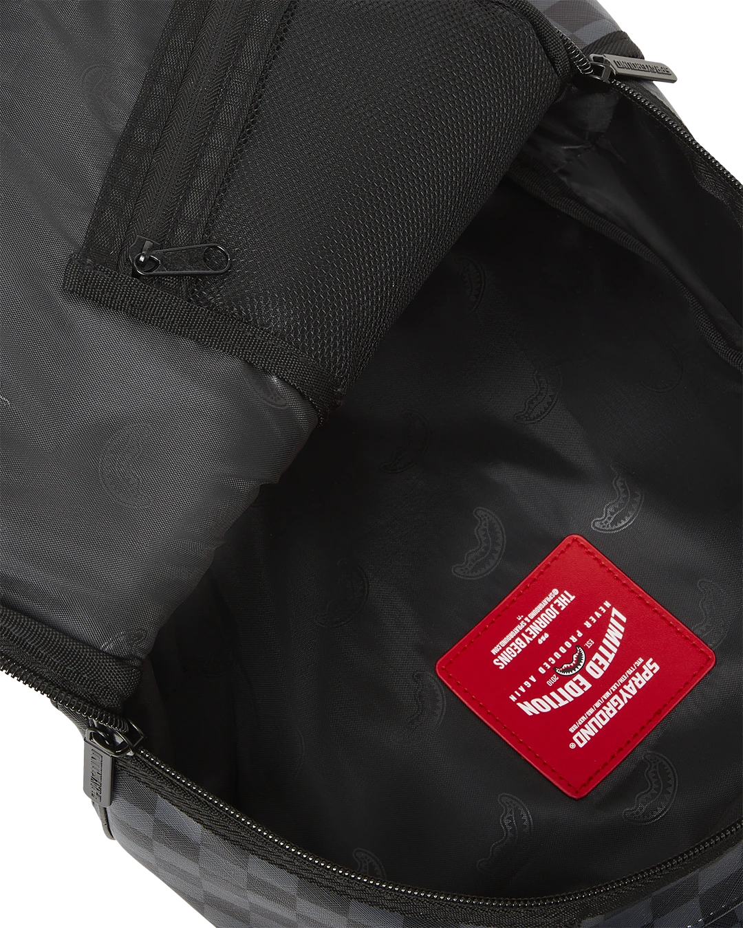 SPRAYGROUND DRAGON BALL Z KAMEHAMEHA SHARK BITE BACKPACK (DLXV) 13 SPRAYGROUND DRAGON BALL Z KAMEHAMEHA SHARK BITE BACKPACK (DLXV) - Image 13