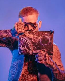 SPRAYGROUND THE UNDERCURRENT CROSS-OVER CLUTCH -Spray Ground B5546 2 1