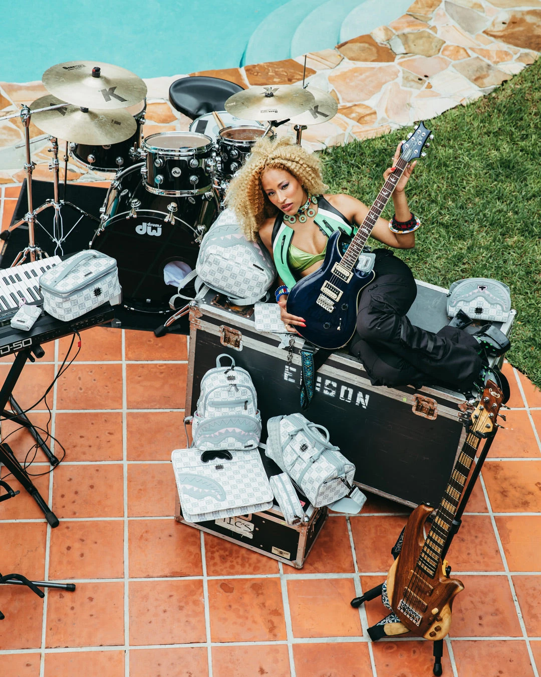 SPRAYGROUND A.I.8 AFRICAN INTELLIGENCE BOOKED & BUSY CROSSOVER CLUTCH 6 SPRAYGROUND A.I.8 AFRICAN INTELLIGENCE BOOKED & BUSY CROSSOVER CLUTCH - Image 6