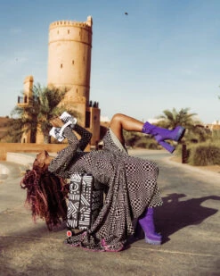 SPRAYGROUND A.I.8 AFRICAN INTELLIGENCE - ORIGIN STORY CROSSOVER CLUTCH -Spray Ground B5566 4 1