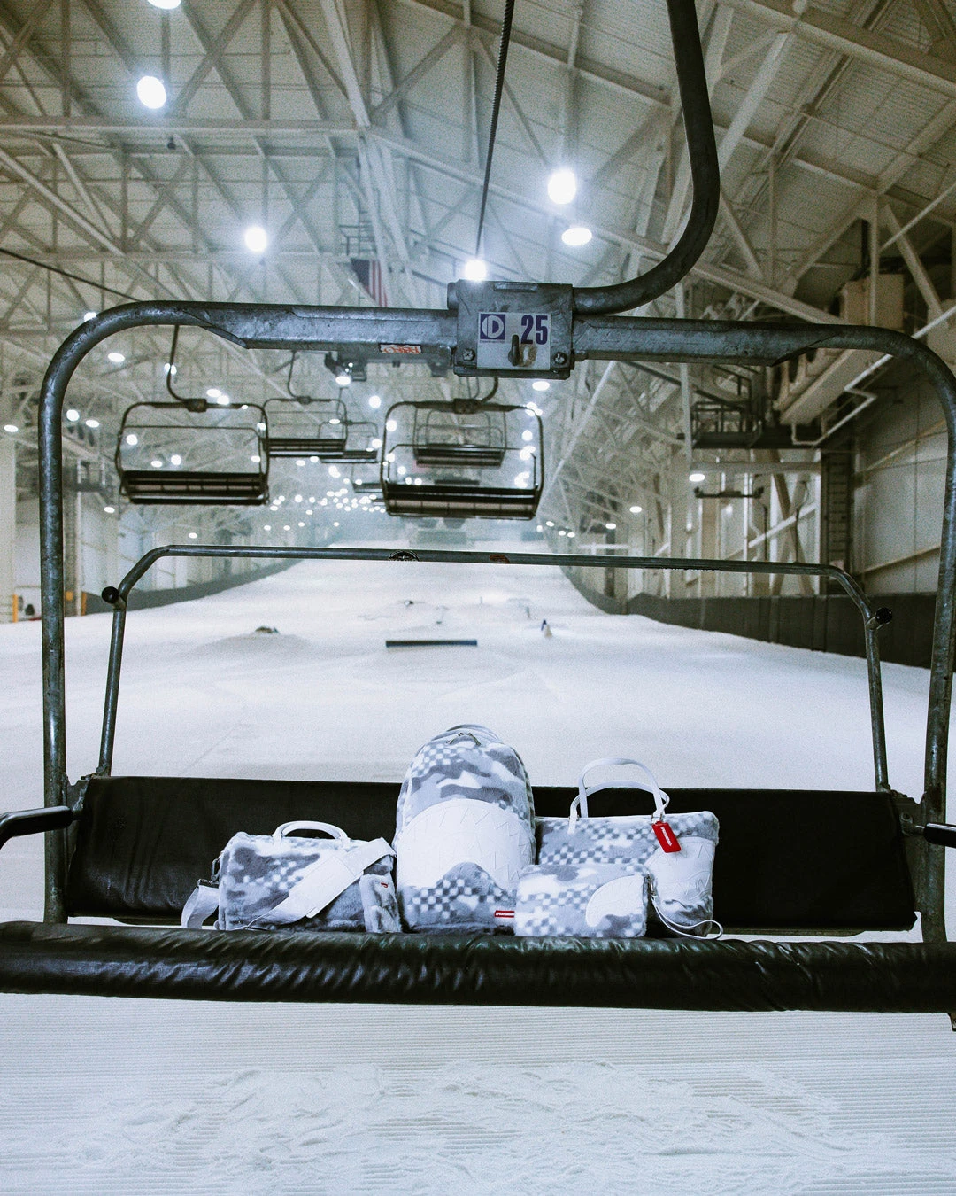 SPRAYGROUND 3AM PLUSH SWISS ALPS BACKPACK 19 SPRAYGROUND 3AM PLUSH SWISS ALPS BACKPACK - Image 19