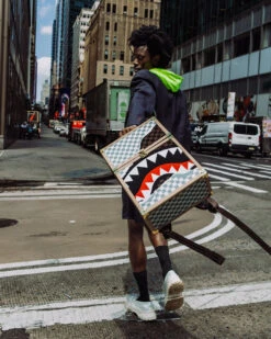 SPRAYGROUND UNSTOPPABLE ENDEAVORS II CHATURANGA SHARK 1900 BACKPACK -Spray Ground B5878 2 1