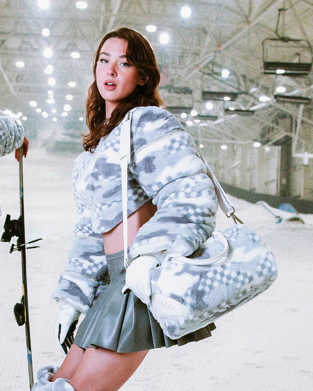 SPRAYGROUND 3AM PLUSH SWISS ALPS MINI DUFFLE 2 SPRAYGROUND 3AM PLUSH SWISS ALPS MINI DUFFLE - Image 2