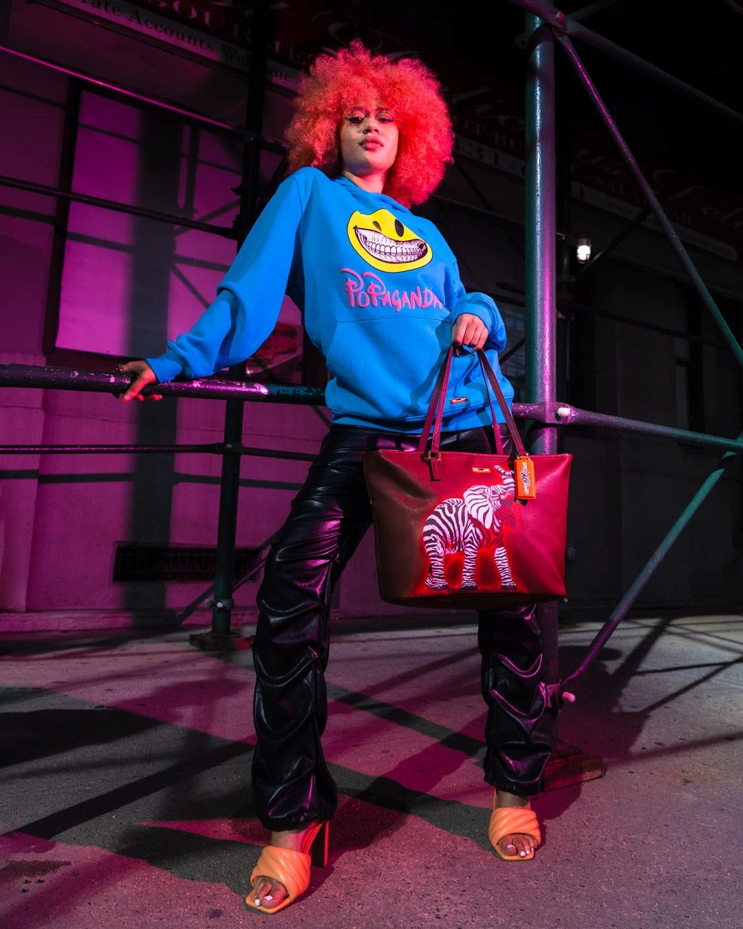 SPRAYGROUND ZEBRA ELEPHANT RON ENGLISH COLLAB TOTE 4 SPRAYGROUND ZEBRA ELEPHANT RON ENGLISH COLLAB TOTE - Image 4